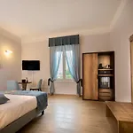 D'azeglio 62 Luxury 4*