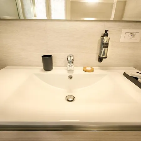 Гостевой дом D'azeglio 62 Luxury 4*
