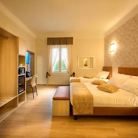 D'azeglio 62 Luxury Гостевой дом 4*