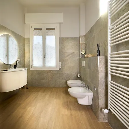 Гостевой дом D'azeglio 62 Luxury 4*